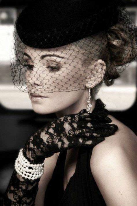 Black lace wuth hat